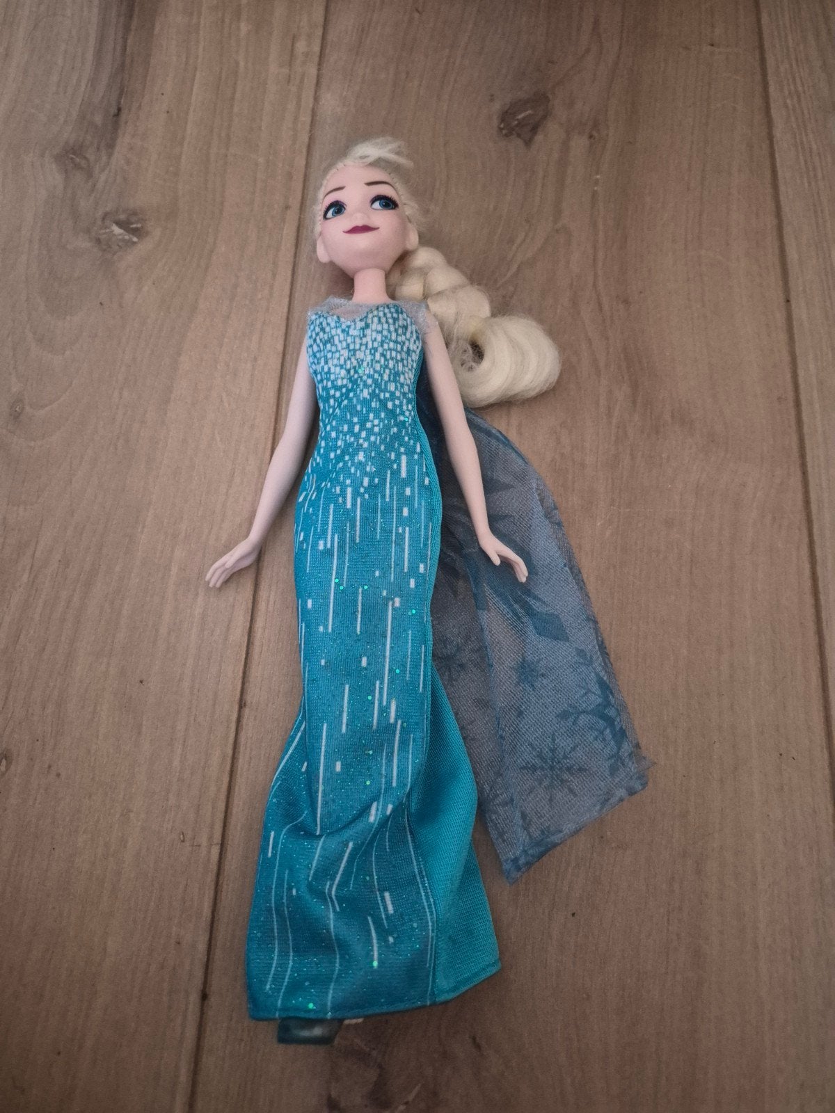 Poupées Reine des neiges, Ophalen