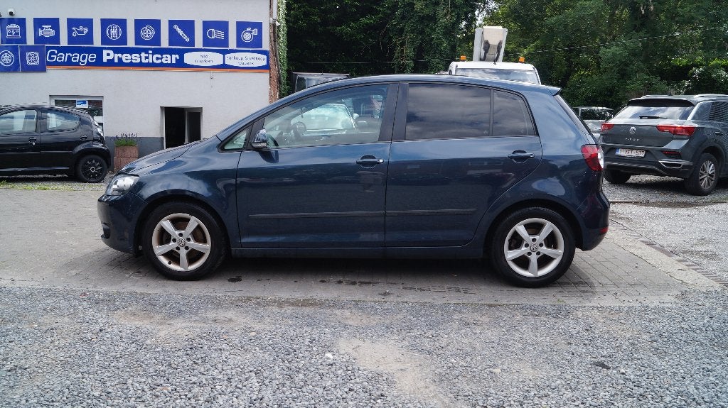 GOLF PLUS, Euro 5, Stof, Zwart, 4 cilinders