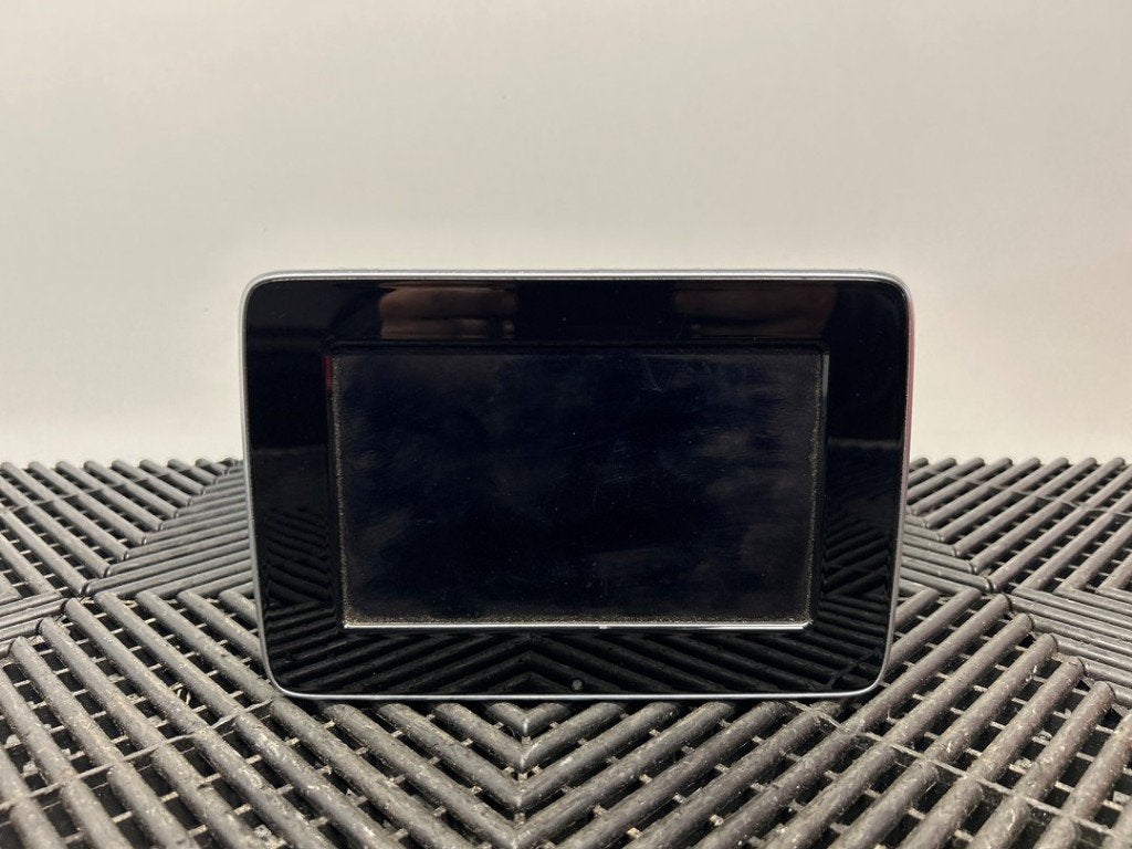 ECRAN GPS Mercedes-Benz B (W246 / W242) (|A2469007018|), Autos : Pièces & Accessoires, Mercedes-Benz, Utilisé, Dialog.mb@mercedes-benz.com