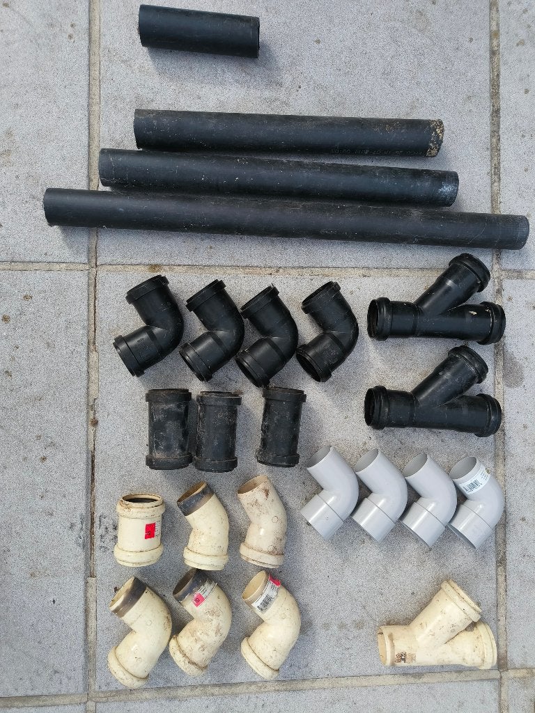 koppelstukken afvoerbuizen assortiment, Doe-het-zelf en Bouw, Ophalen, Zo goed als nieuw, Overige materialen, Bochten