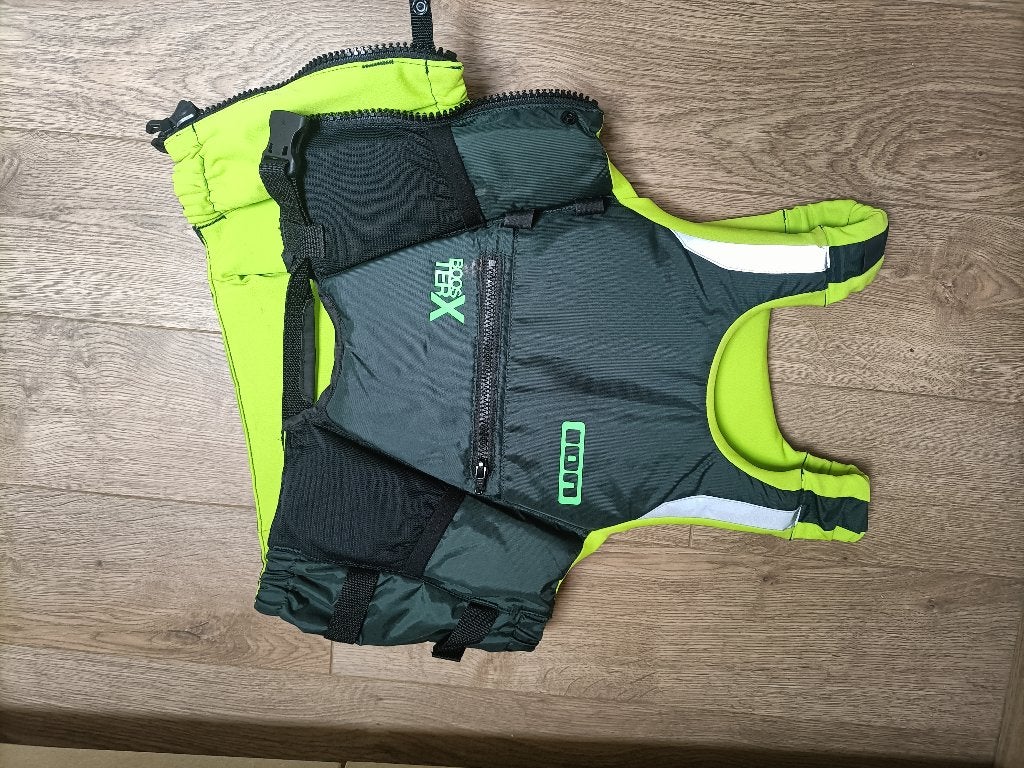 Drijfvest ION BoosterX 50N small, Watersport en Boten, Watersportkleding, Ophalen, Zo goed als nieuw, Dame of Heer, Reddingsvest of Zwemvest