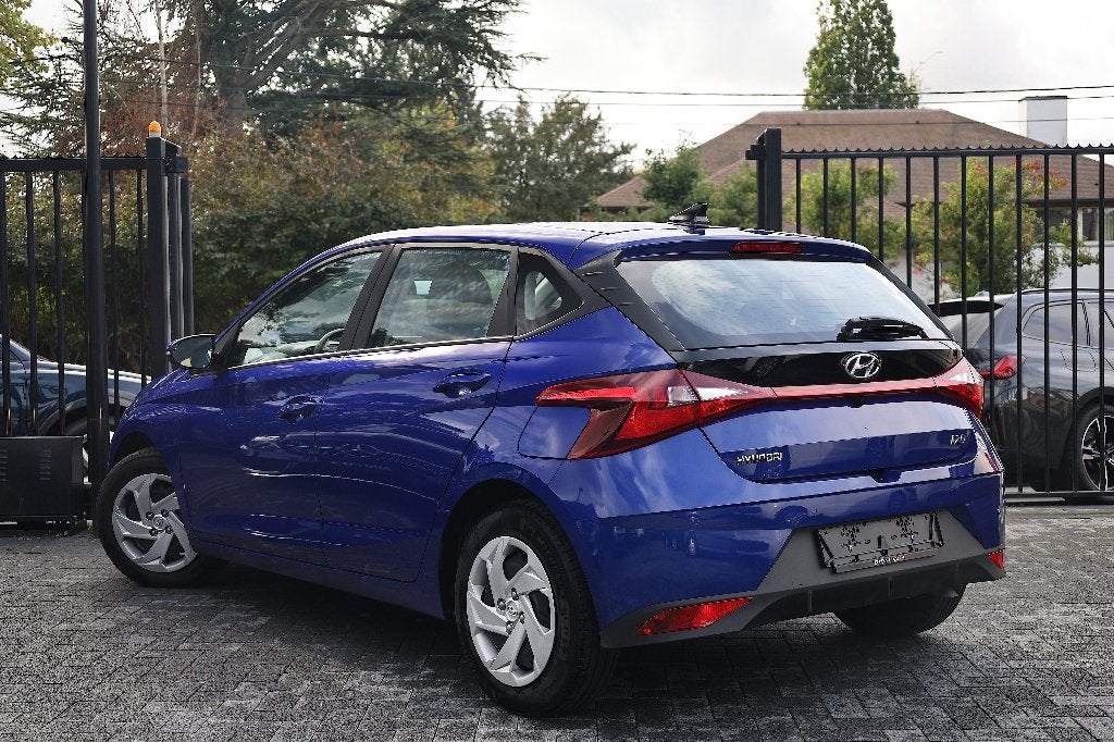 Hyundai i20 1.0i Automaat | 2.000 km. | Camera | Cockpit, Auto's, Automaat, Stof, Blauw, Bedrijf