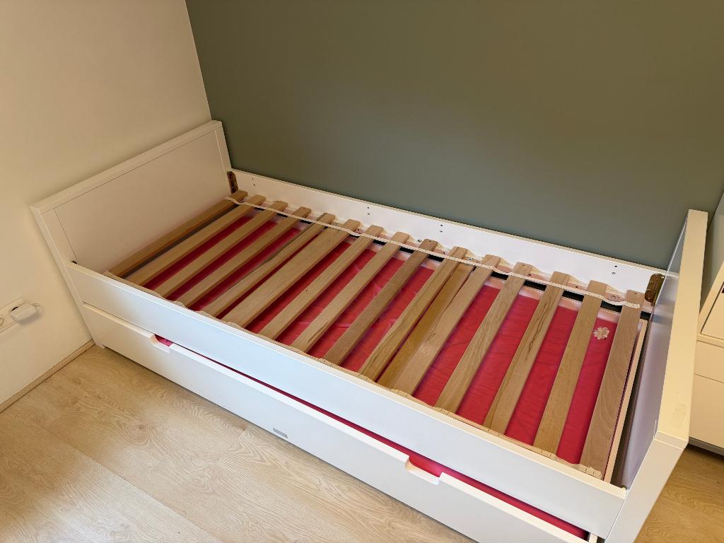 Kinder bed Bopita wit 90x200 met matraslade, Ophalen, 85 tot 100 cm, Gebruikt, Lattenbodem