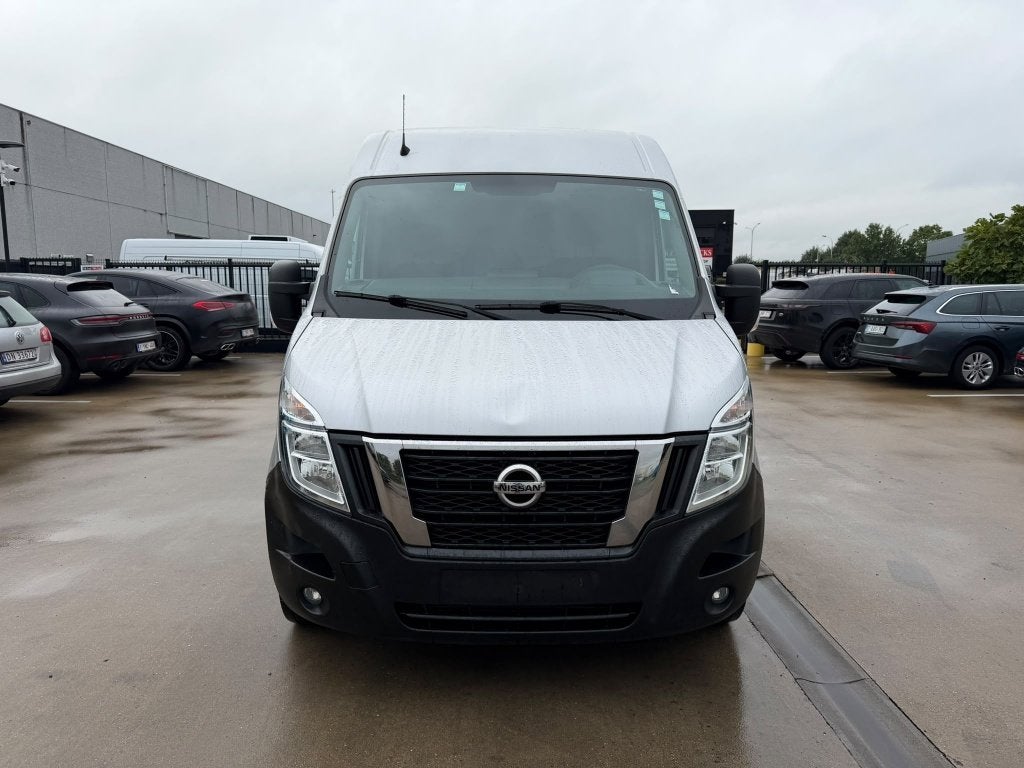 Nissan Interstar (Stock ID 40401) — 2