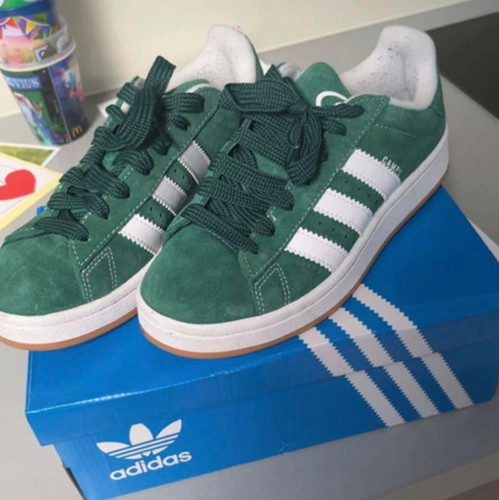 Adidas schoenen te koop, Ophalen of Verzenden, Zo goed als nieuw
