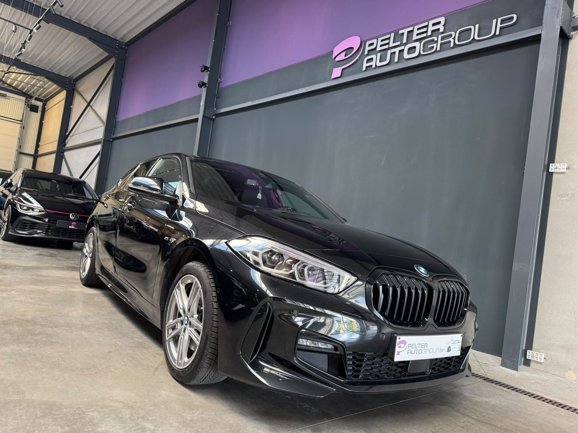 BMW 118 i M-Sport Automaat 136pk GPS Camera LED, Autos, Euro 6, Entreprise, 0 kg, 5 portes