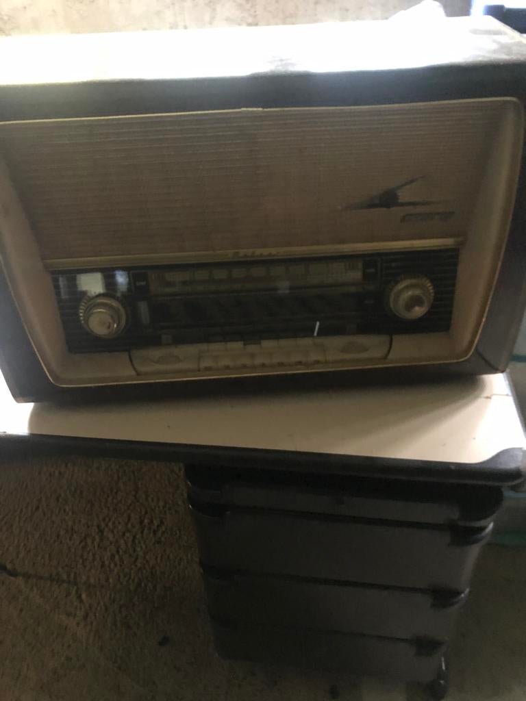 Oude radio, Antiek en Kunst, Antiek | Tv's en Audio, Ophalen