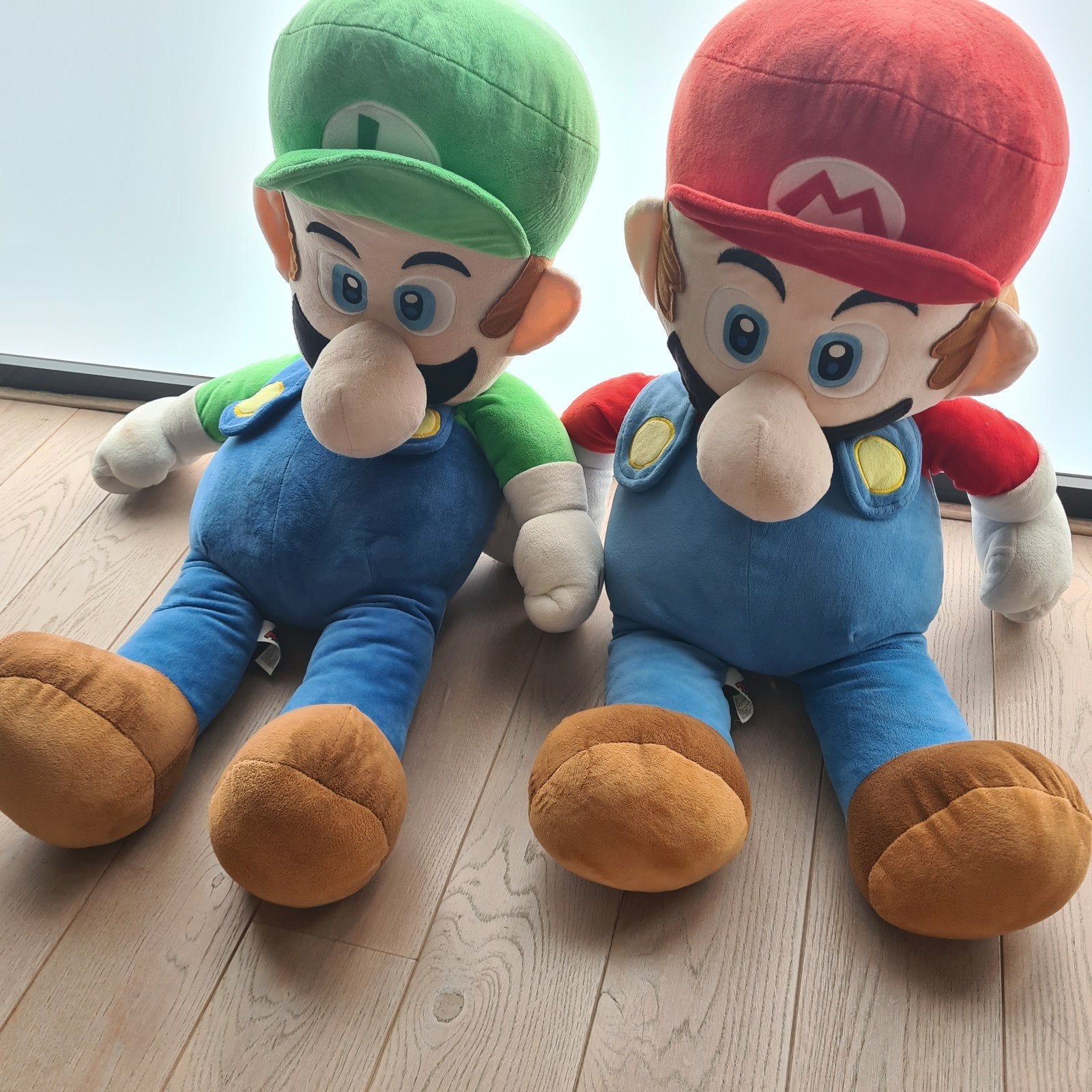 Nintendo Mario et Luigi s'embrassent., Avec étiquette, Enlèvement ou Envoi, Grand (plus de 80 cm), Comme neuf