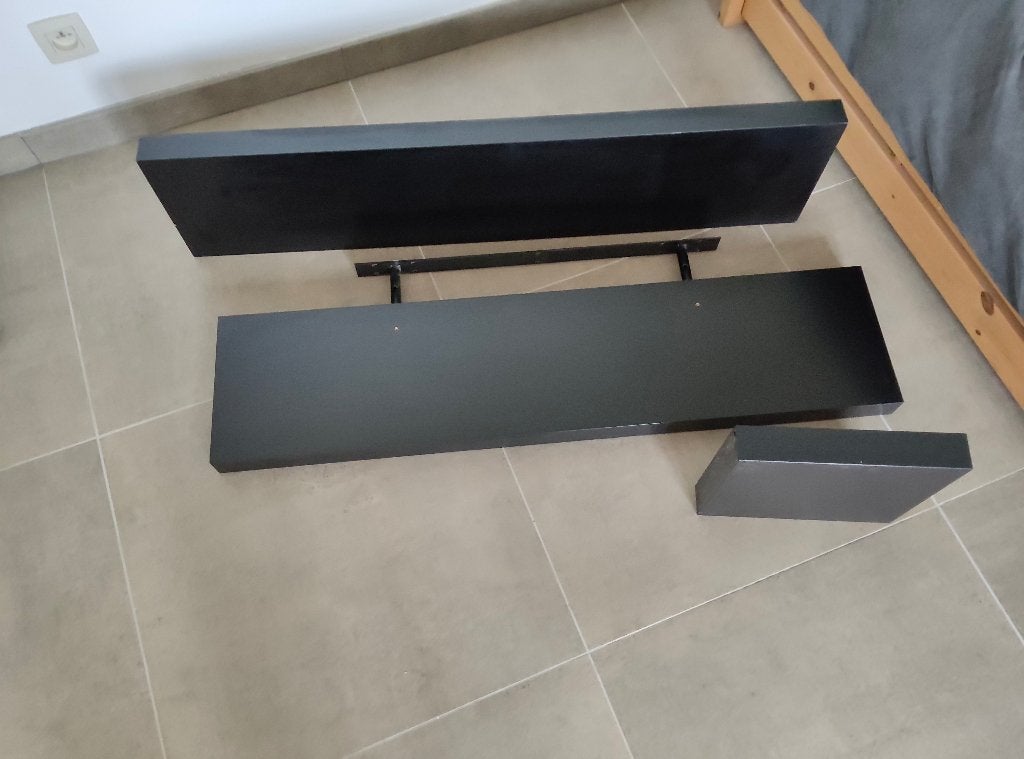 Wandplanken met onzichtbaar ophangsysteem, Enlèvement, Comme neuf