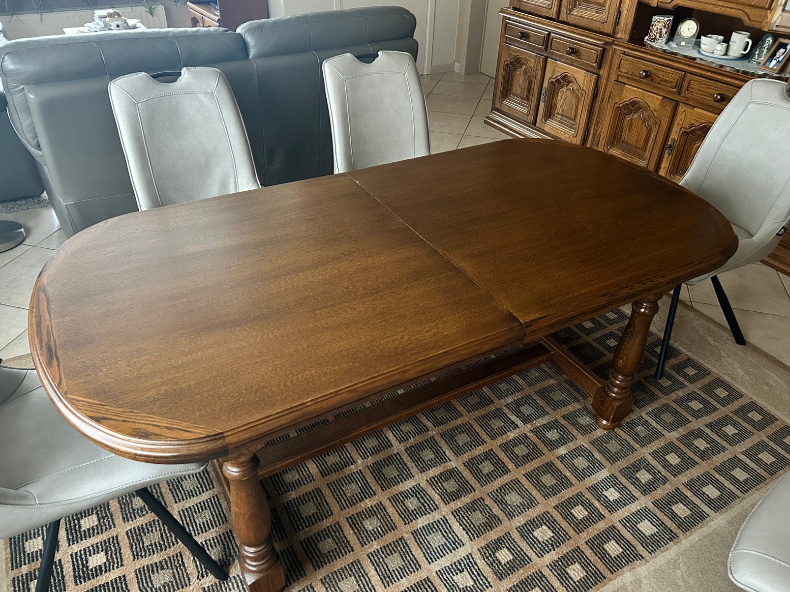 Uitschuifbare houten eettafel, Huis en Inrichting, Ophalen, Zo goed als nieuw