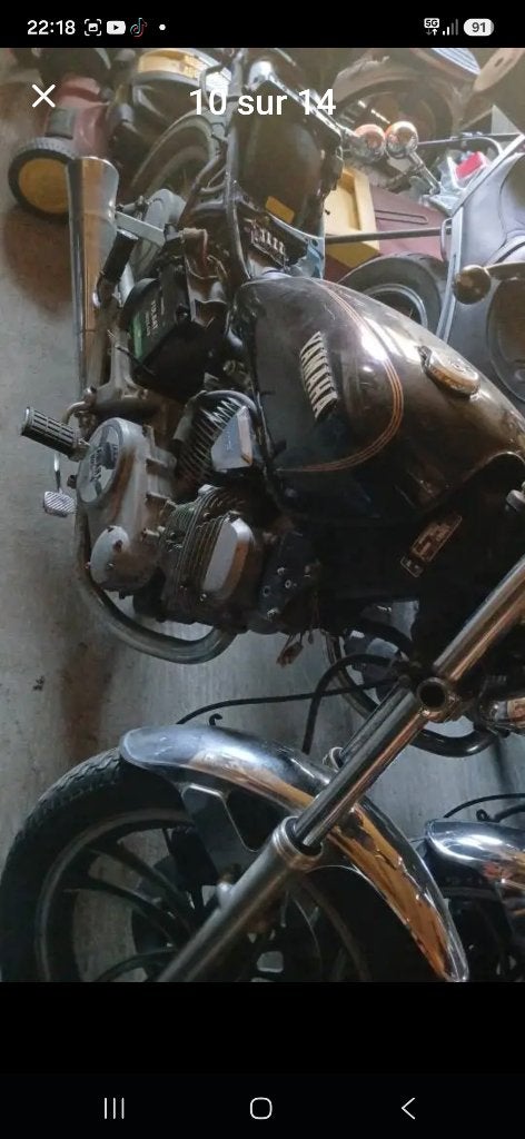 Pour piece ou a réparer, Motos, Motos | Oldtimers & Ancêtres, Occasion, Jusqu'à 11 kW, Chopper, 2 cylindres
