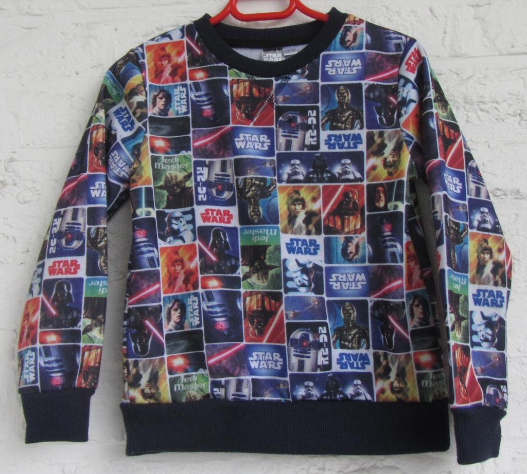 Pull - Pull « Star Wars » taille 110-116 + Baby Yoda Free, Enlèvement ou Envoi, Utilisé, Autres types