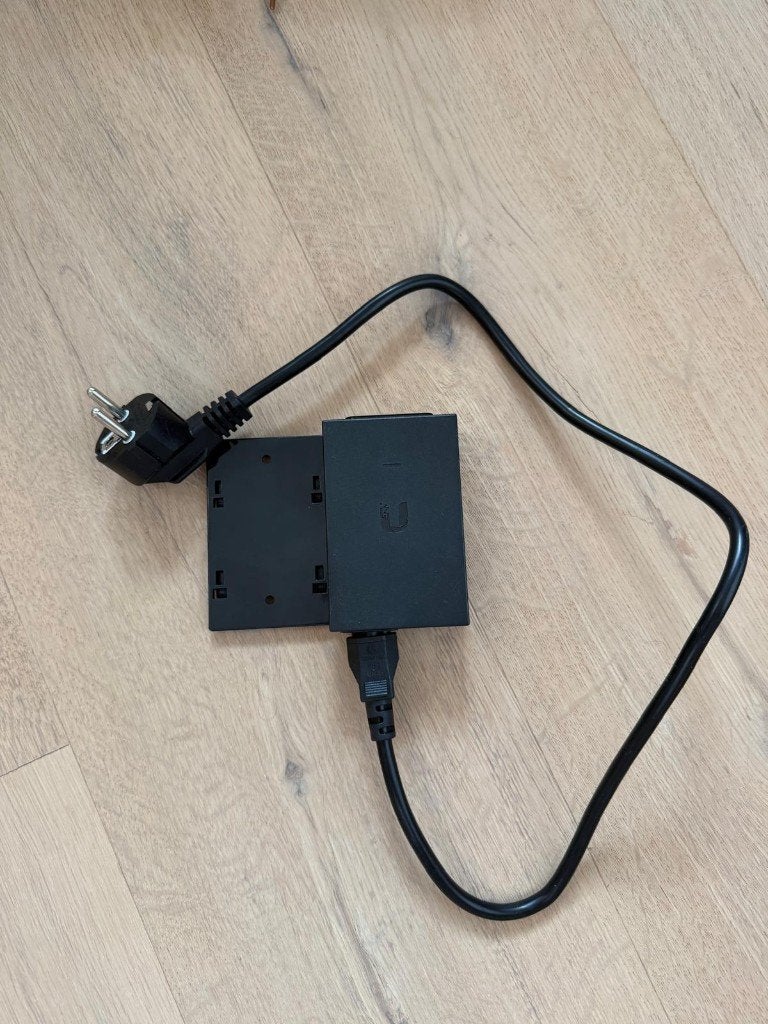 POE Adapter - Ubiquiti (2 stuks) - Zwart, Computers en Software, Netwerk switches, Ophalen, Nieuw
