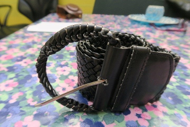 Riem nieuw zwart geweven tressé 110 cm - br. 6 cm, Kleding | Dames, Riemen en Ceinturen, Zwart, Nieuw, Tailleriem, Ophalen of Verzenden