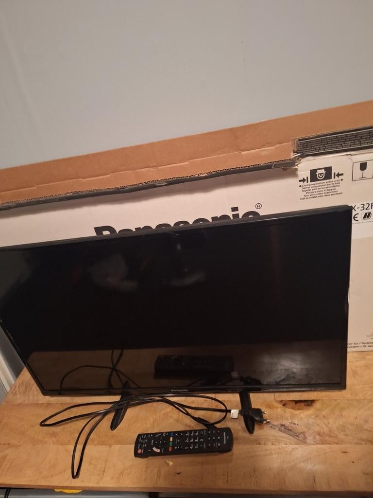 Panasonic TX-32FS400E project scherm gebarsten, Ophalen, LED, Panasonic, 80 tot 100 cm