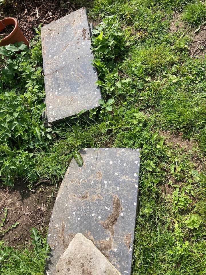 Twee arduinen kachelplaten, Ophalen, Gebruikt, Hardsteen, Overige typen