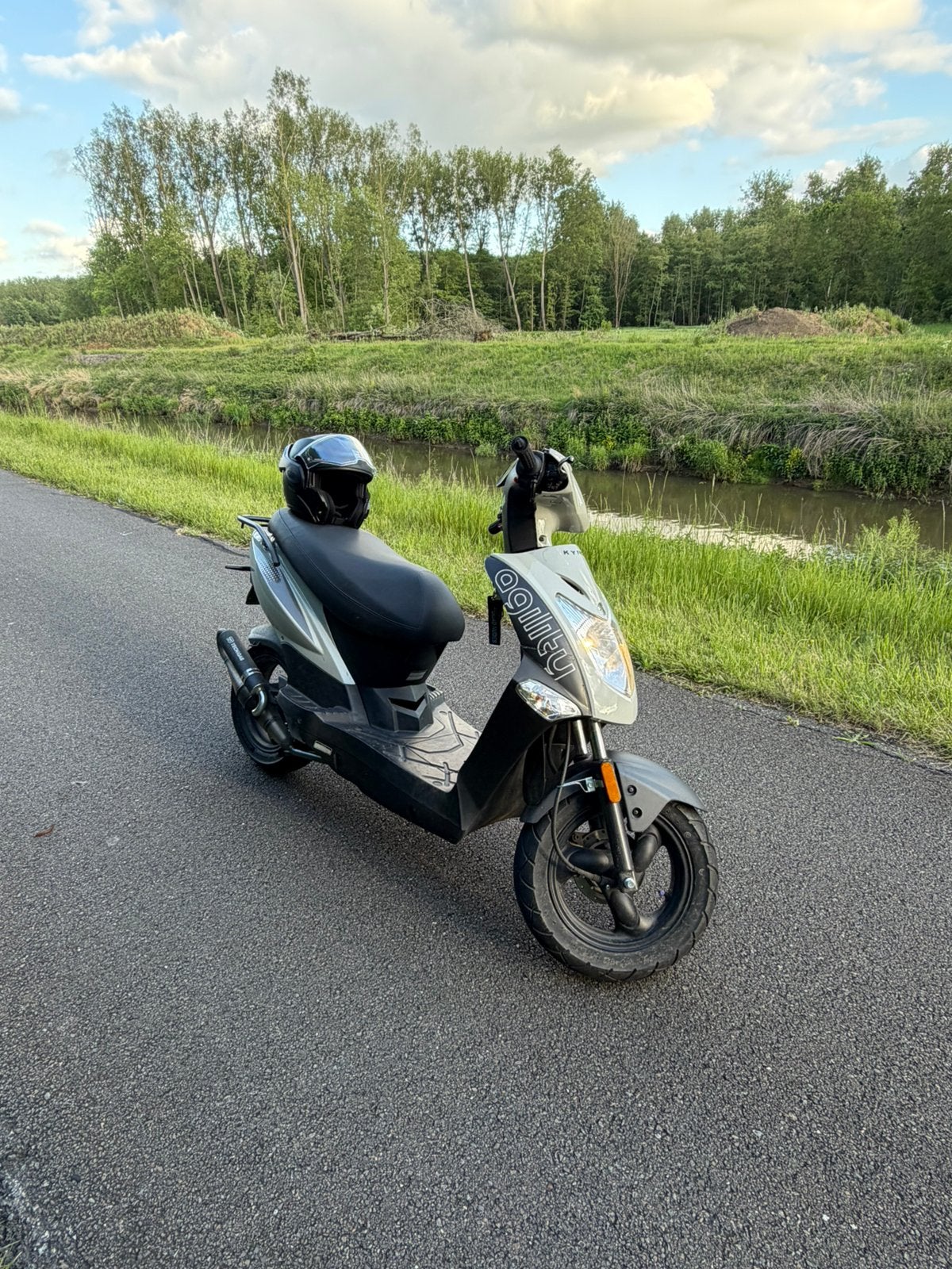 Kymco agilty 50, Fietsen en Brommers, Ophalen, Gebruikt, Klasse A (25 km/u), Agility