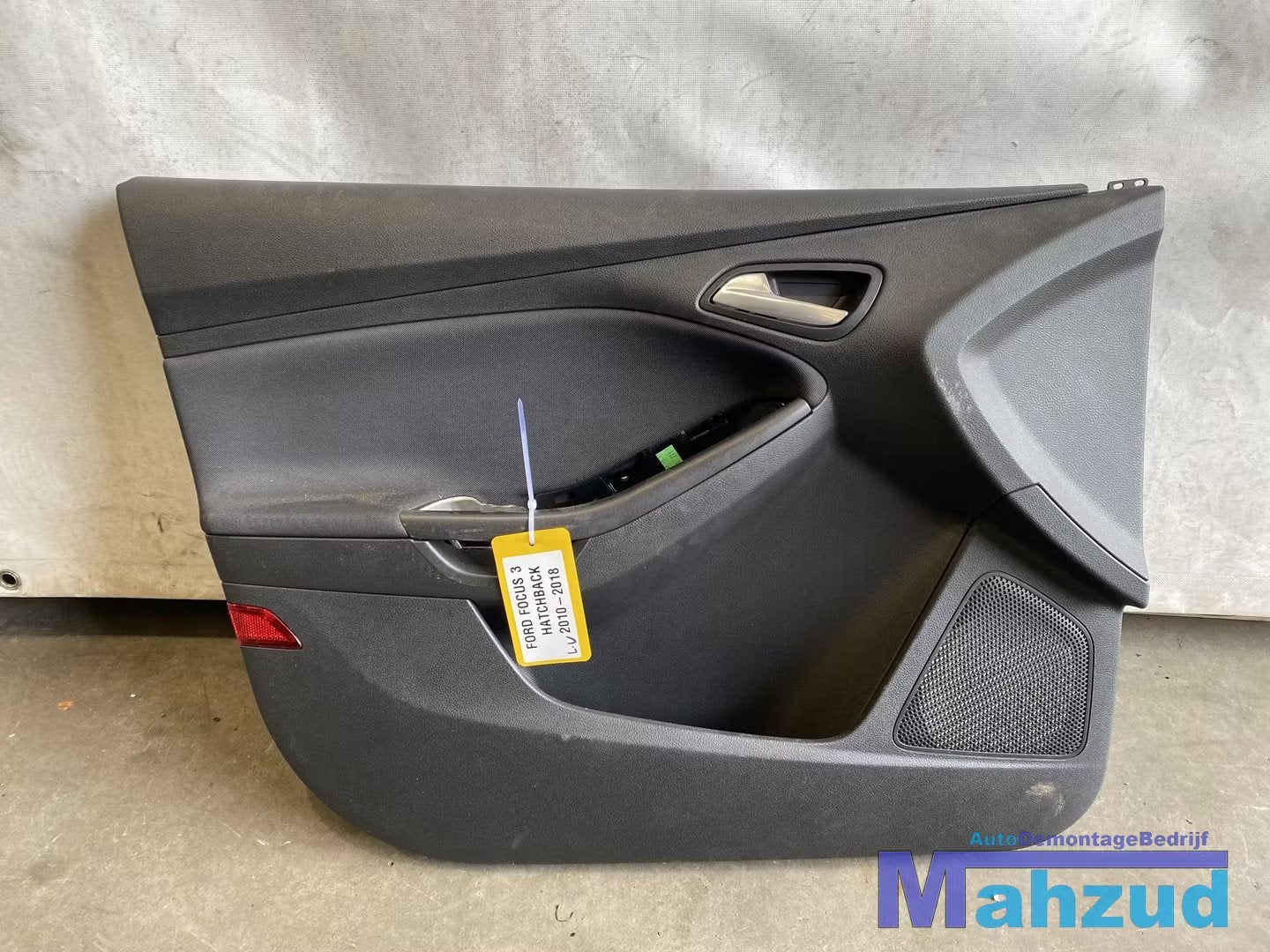 FORD FOCUS 3 Wit Links voor deurpaneel 2010-2018, Gebruikt, Info@ford.com, Ford, Ford Motor Company