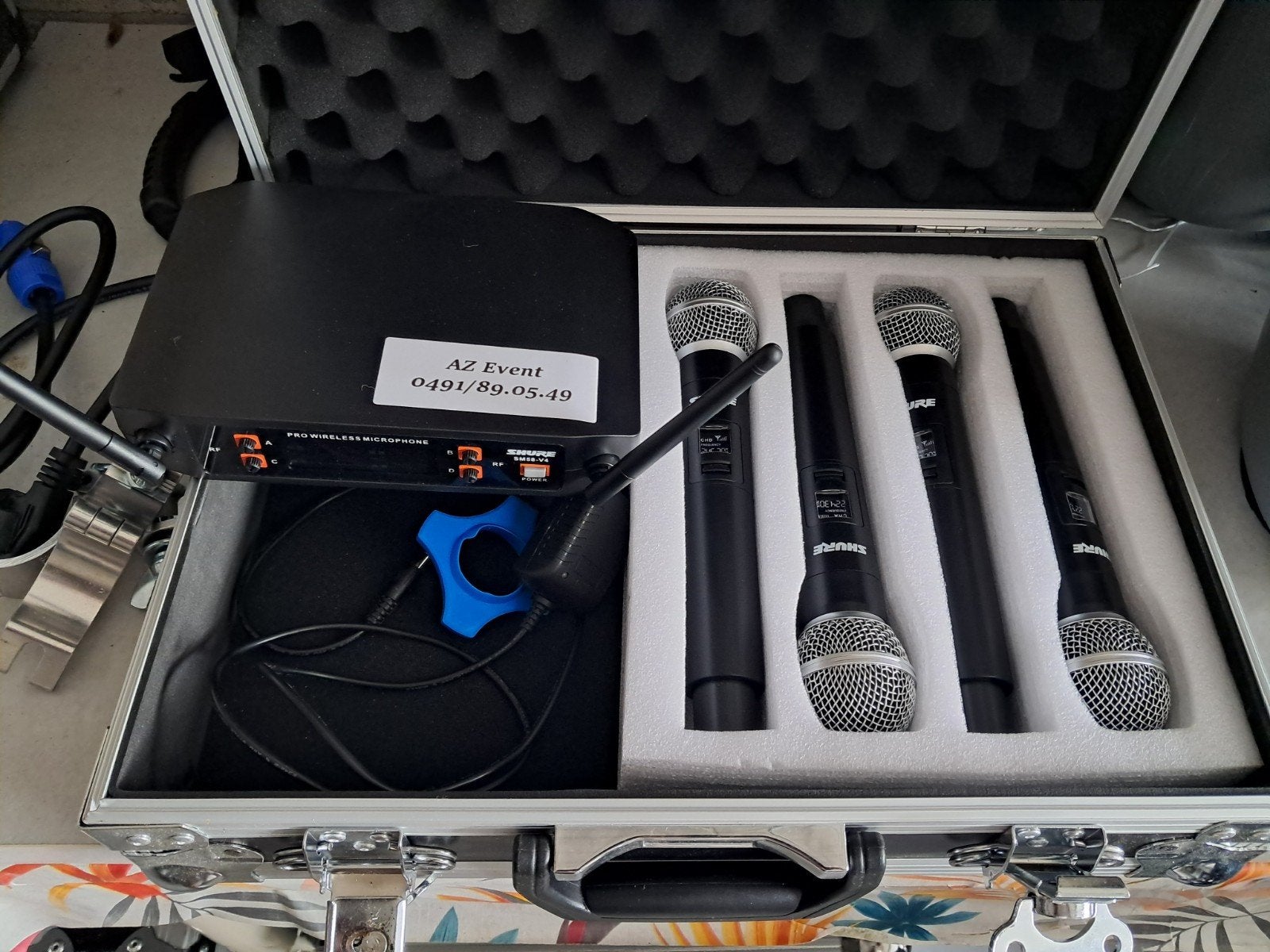 4 nieuwe SHURE SM58 V4-microfoons die tijdens de vlucht nooi, Muziek en Instrumenten, Ophalen, Nieuw, Zangmicrofoon, Draadloos