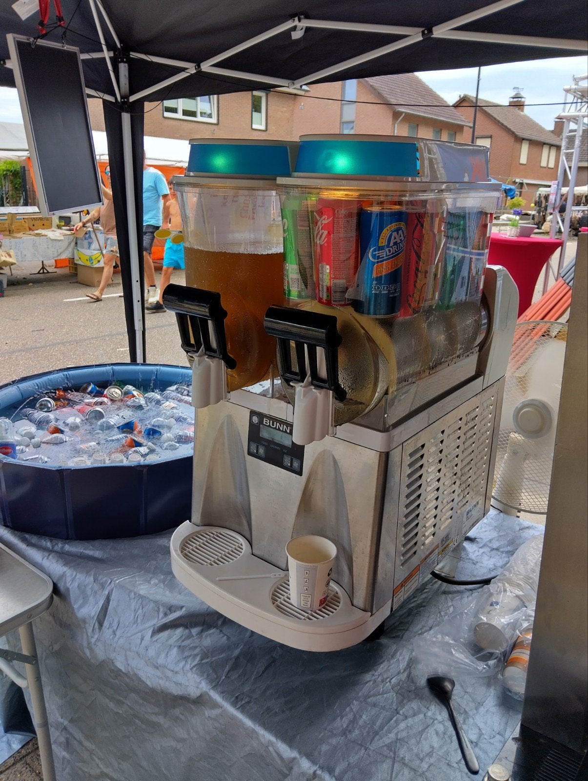 La machine Slushpuppy fonctionne. Donne une notification., Enlèvement