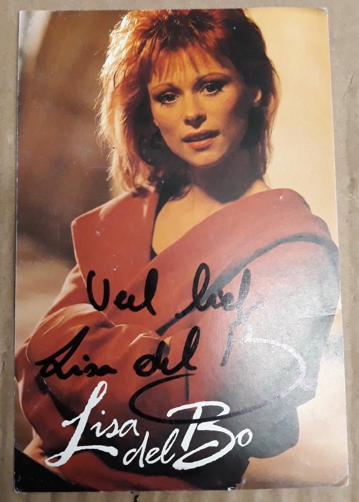 Gehandtekende fotokaart Lisa del Bo, Ophalen of Verzenden, Gebruikt, Foto of Kaart, Gesigneerd