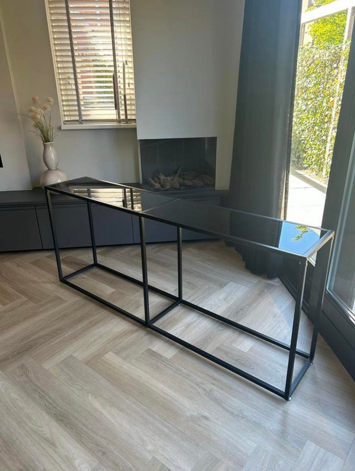 Table d'appoint/buffet noir avec verre, Maison & Meubles, Tables | Tables de salon, Comme neuf, Verre, Enlèvement