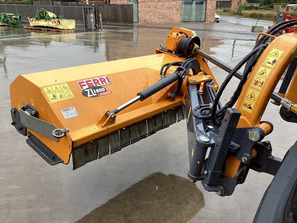 Ferri ZL1800 Dynamic klepelmaaier, Ophalen
