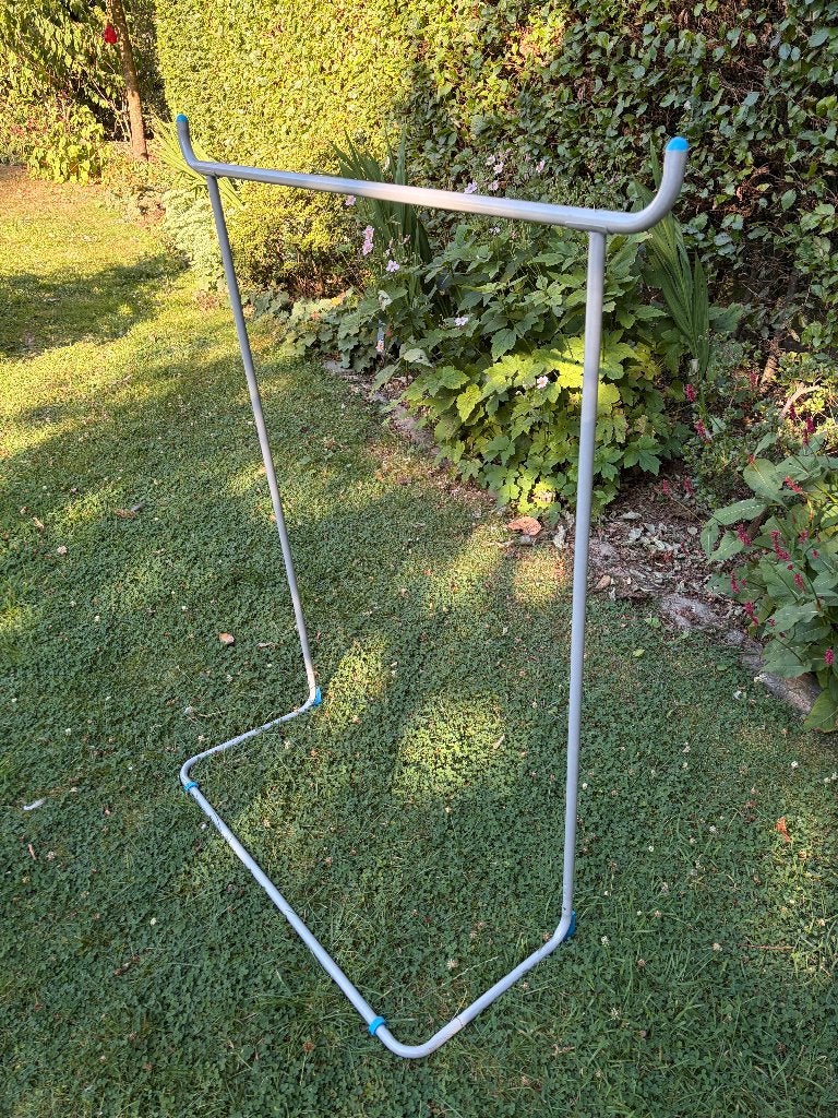 Ikea handig ijzeren kledingrek, Ophalen, Gebruikt