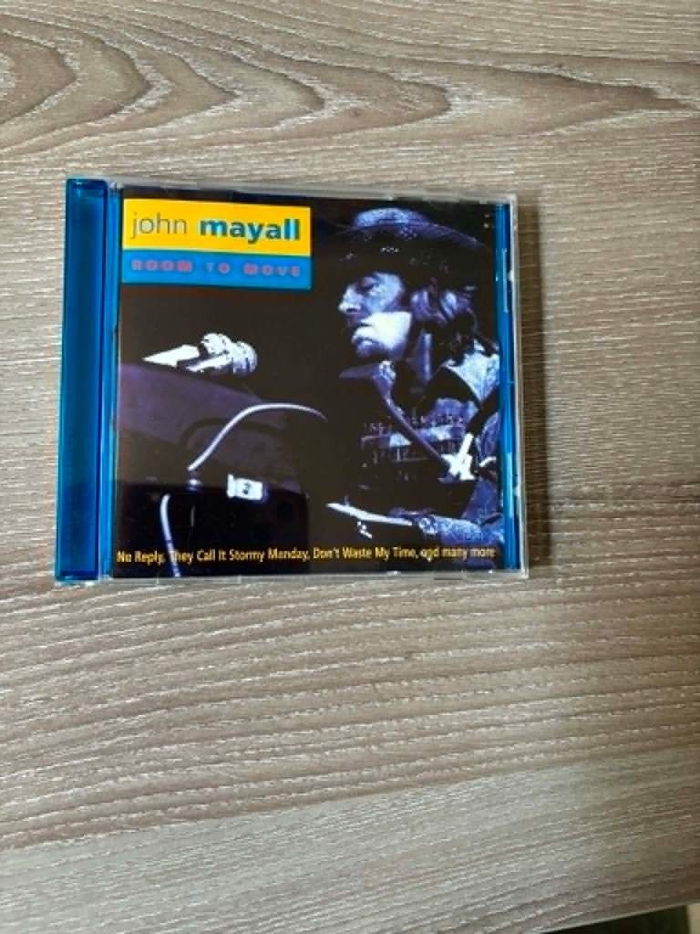 John Mayall cd, room to move, mag weg voor slechts 2 euro., CD & DVD, CD | Jazz & Blues, Enlèvement ou Envoi, Comme neuf, Blues rock