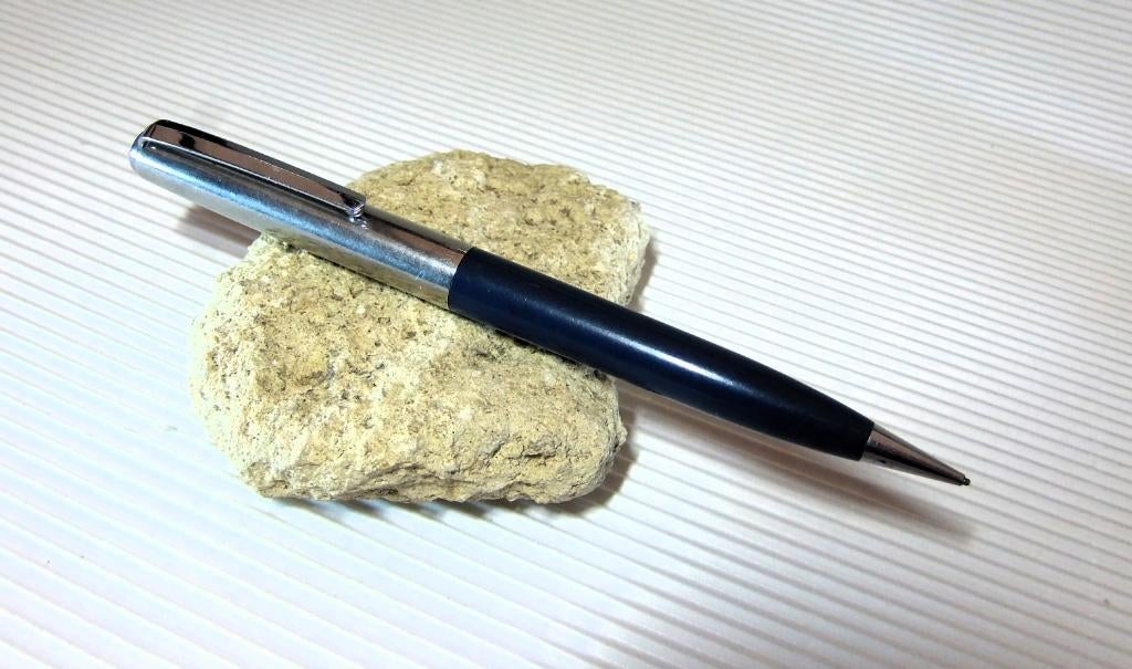 crayon Parker 21 rare, Collections, Stylos, Comme neuf, Porte-mines, Parker, Avec boîte, Enlèvement ou Envoi