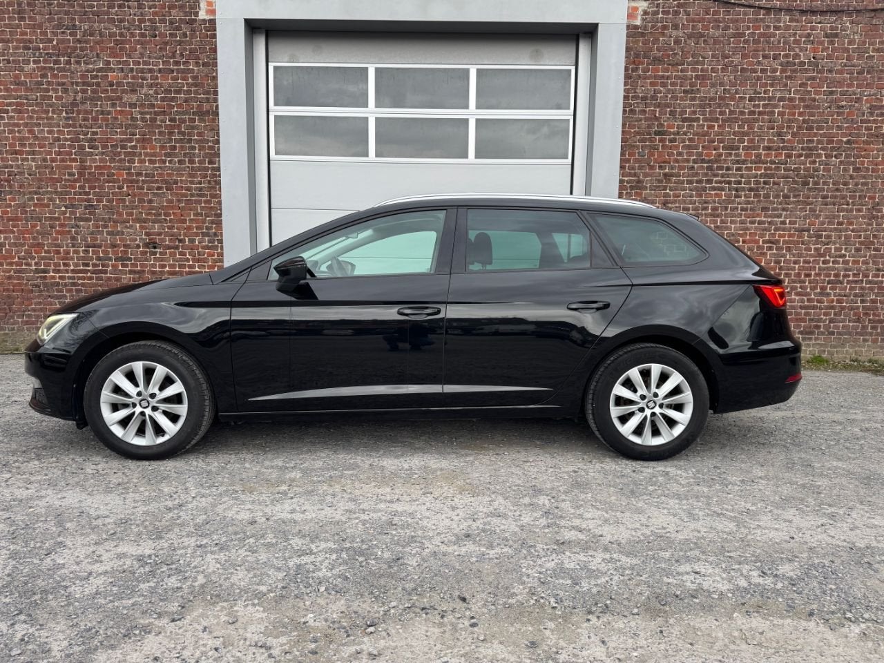 SEAT Leon (année de construction 2019), Autos, Seat, Euro 6, Entreprise, Noir, 5 portes