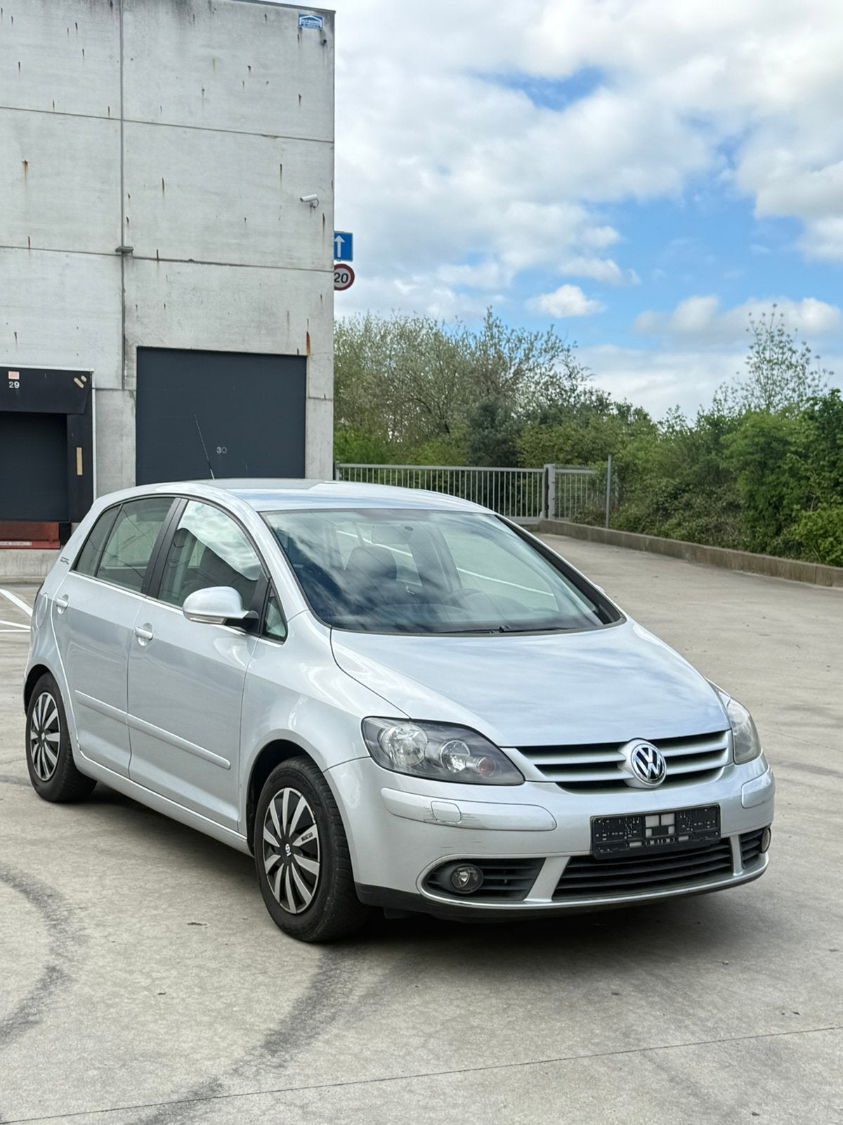 Vw Golf Plus Edition Automatique, nombreuses options, Autos, Argent ou Gris, Achat, Entretenue par le concessionnaire, 5 portes
