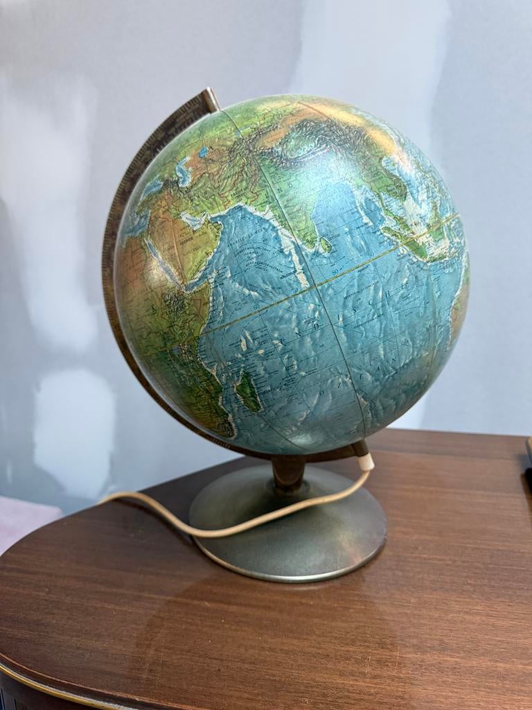 Globe terrestre vintage avec éclairage, Maison & Meubles, Accessoires pour la Maison | Globes, No, Enlèvement ou Envoi, Utilisé