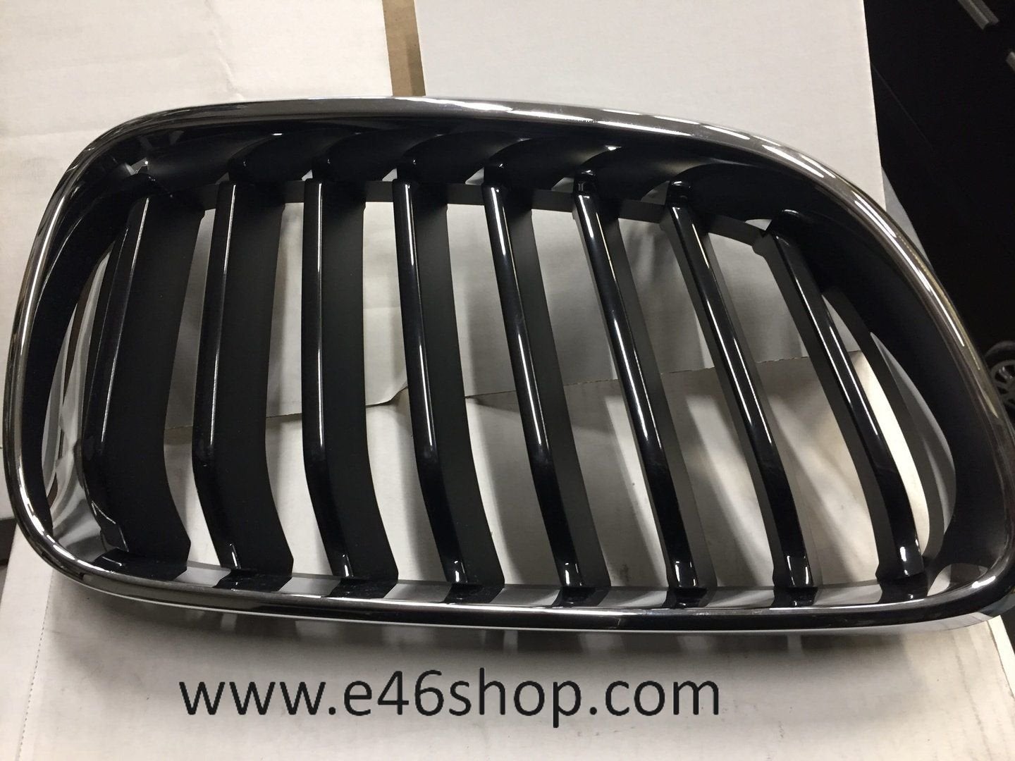 Grill Nieren BMW 2 serie F22 F23 links org en nieuw BMW OE 5, -, -, Nieuw, Ophalen of Verzenden