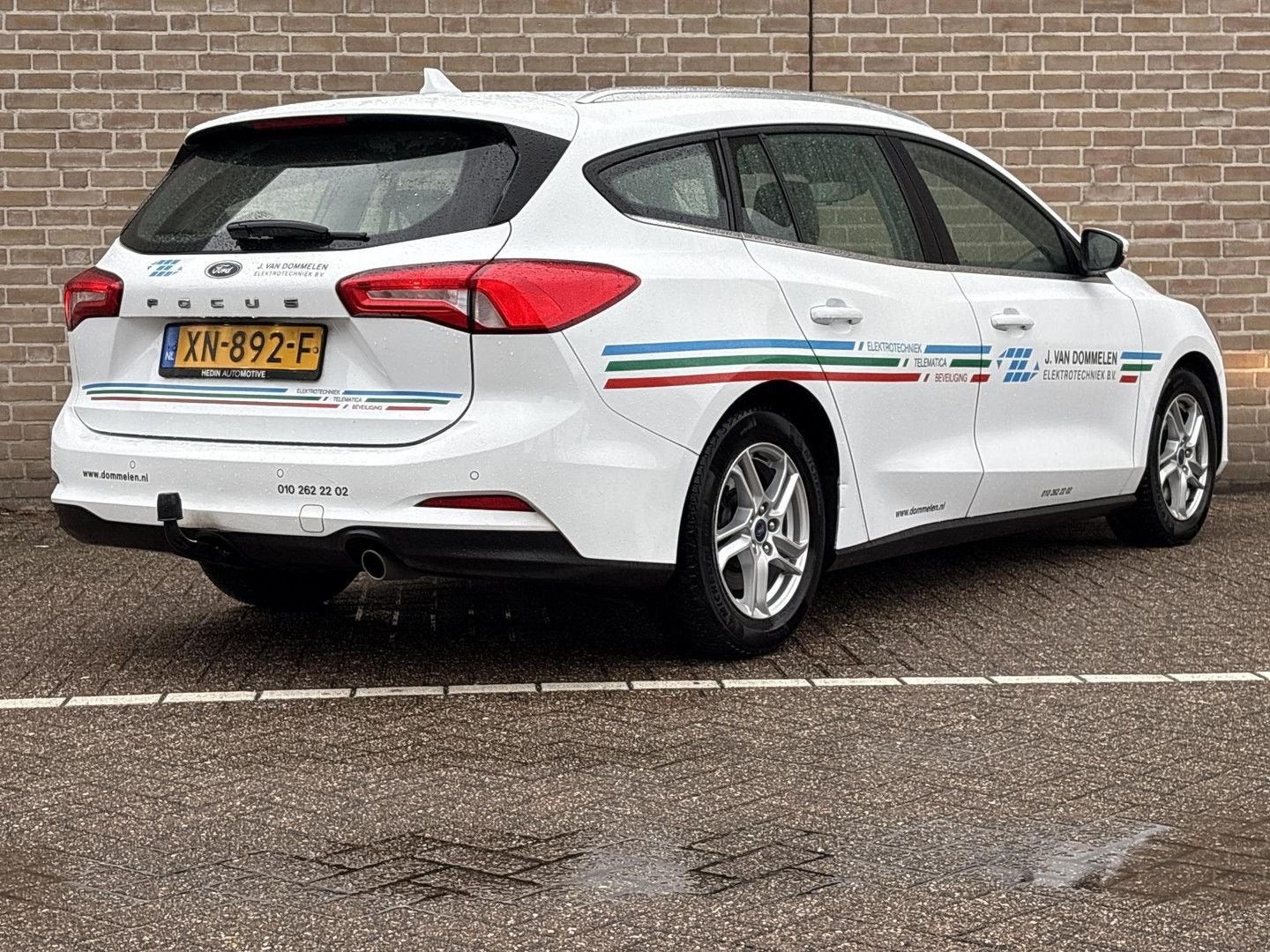 Ford Focus Wagon 1.0 EcoBoost Trend Edition Business | € 4.9, Auto's, Zwart, Bedrijf, Focus, Navigatiesysteem