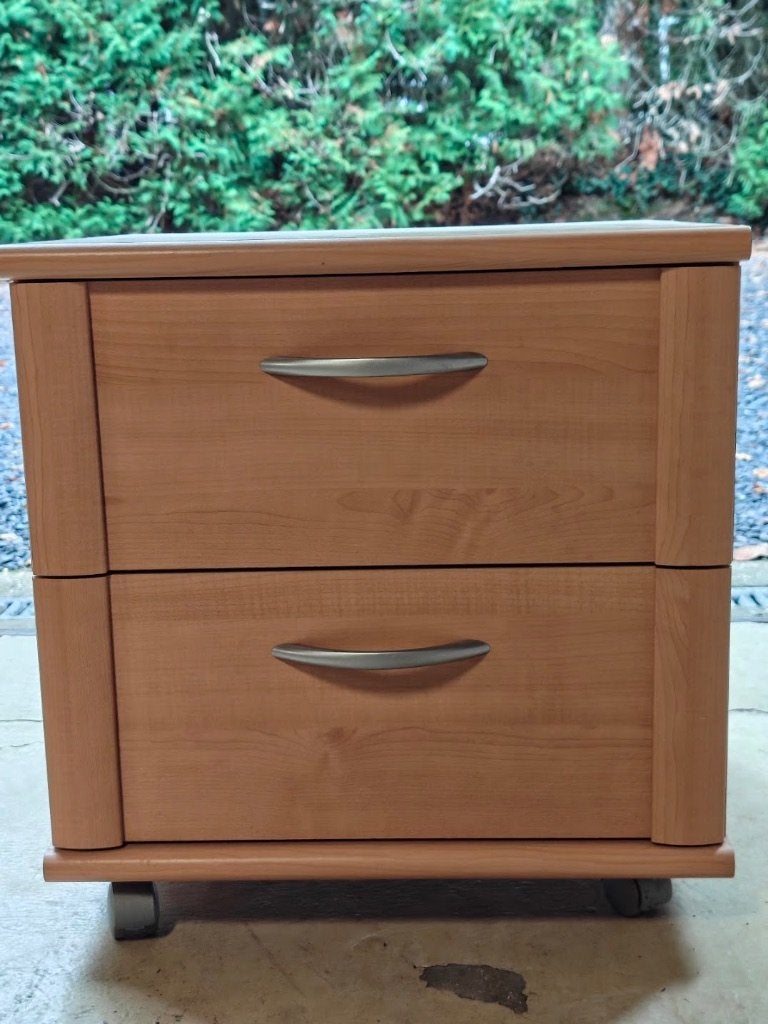 Petit meuble sur roulettes, Enlèvement, Utilisé, Bois, 45 à 65 cm
