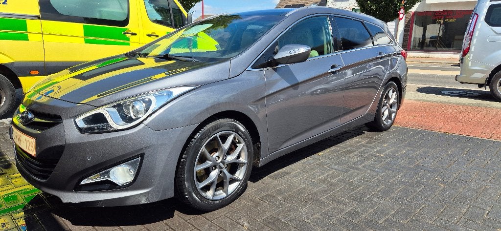 HYUNDAI  I40 BREAK, Auto's, Euro 5, Beige, 4 cilinders, Leder
