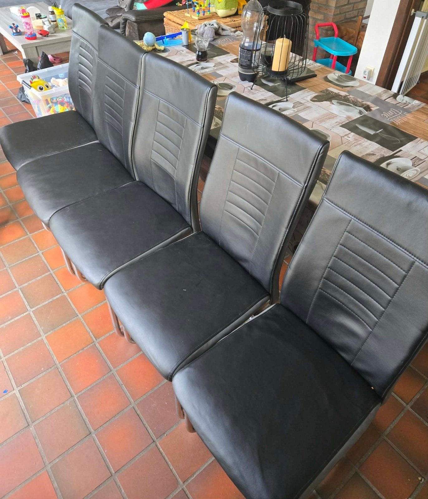 5 chaises en parfait état, Maison & Meubles, Enlèvement, Cuir
