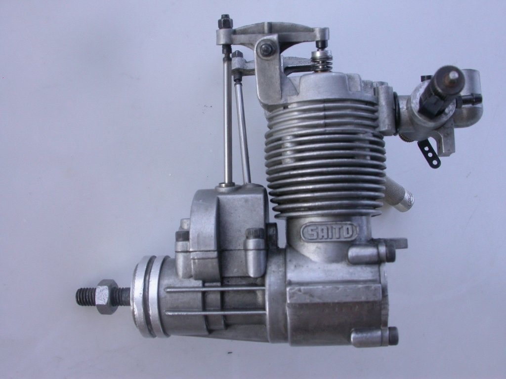 vintage vliegtuig motor Saito open rocker, Hobby en Vrije tijd, Modelbouw | Radiografisch | Vliegtuigen, Ophalen of Verzenden