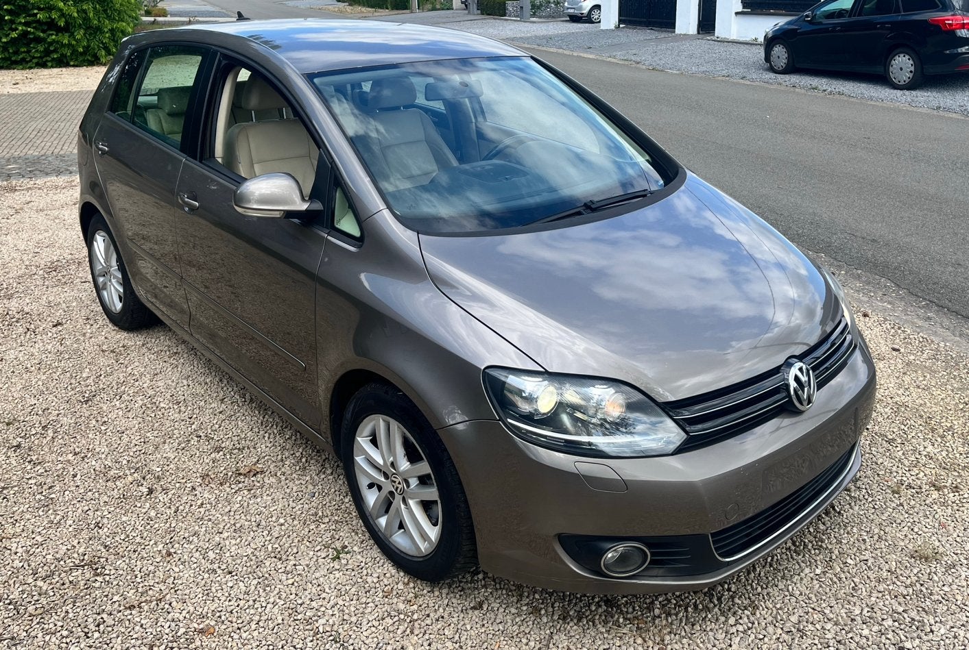 Volkswagen Golf Plus 1.6 TDI • AUTOMAAT • 2011 • Highline, Golf Plus, Cruise Control, 5 portes, Automatique