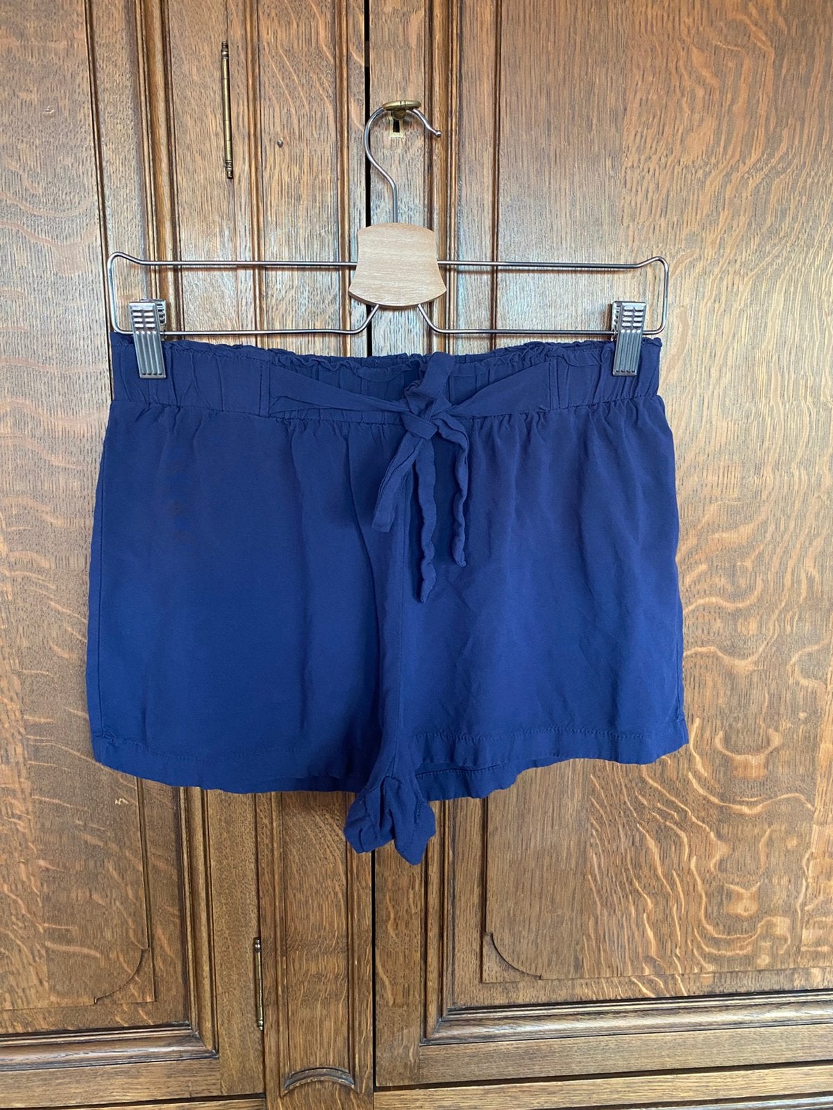 Short fluide bleu marine Primark, Vêtements | Femmes, Culottes & Pantalons, Taille 38/40 (M), Enlèvement ou Envoi, Comme neuf