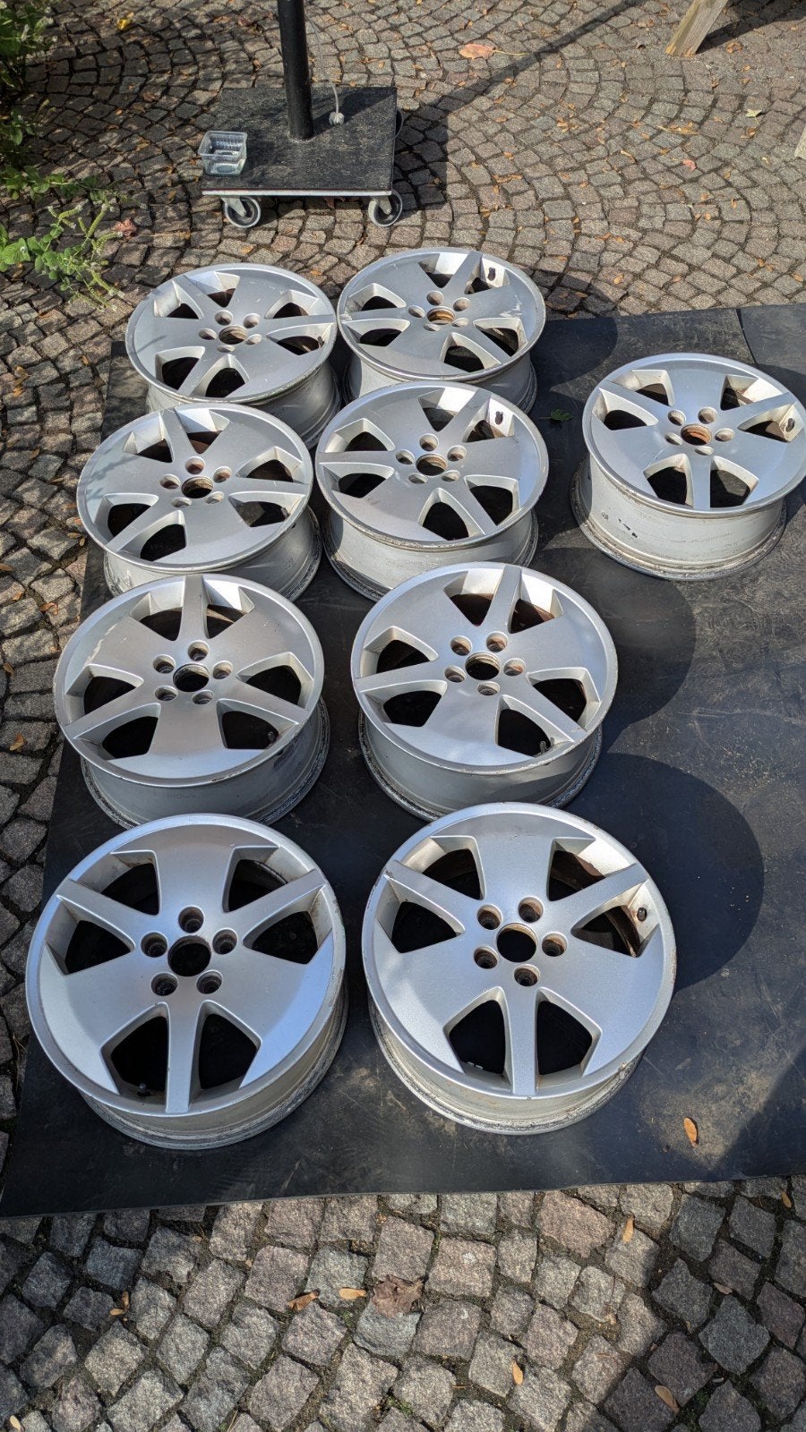 Saab Alu48 hammerhead 7 stuks met schade prijs per set van 4, Auto-onderdelen, Ophalen, 17 inch