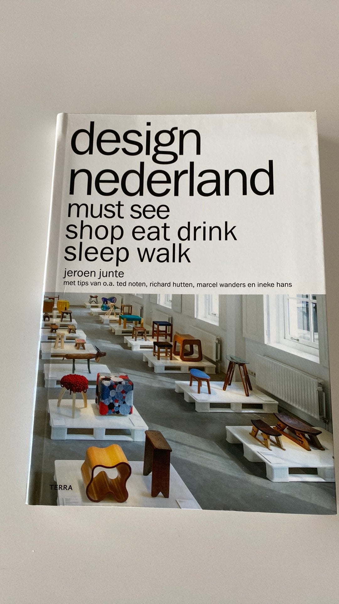 Jeroen Junte - Design Nederland, Livres, Art & Culture | Photographie & Design, Enlèvement ou Envoi, Comme neuf, Autres sujets/thèmes