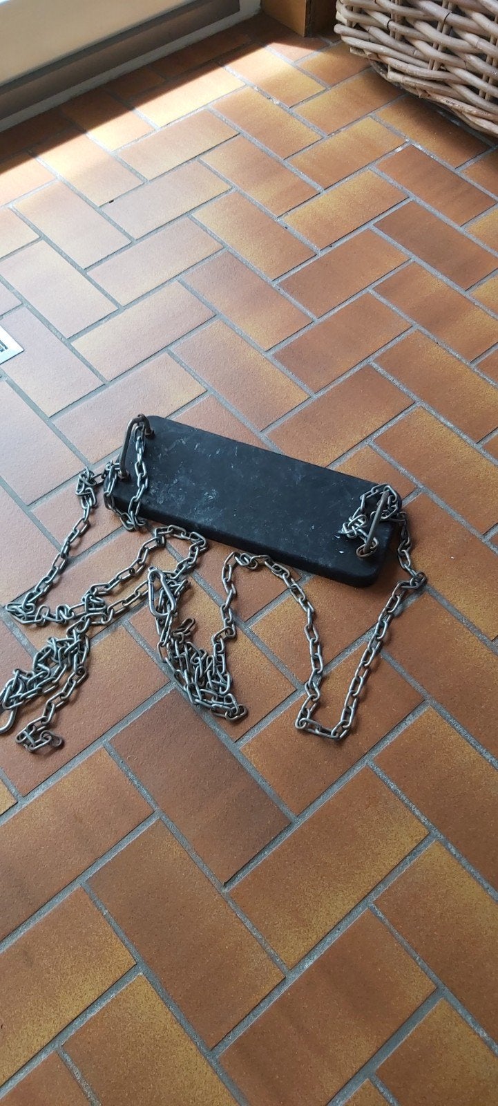 Rubberen schommelzitje met ketting, Ophalen, Schommel