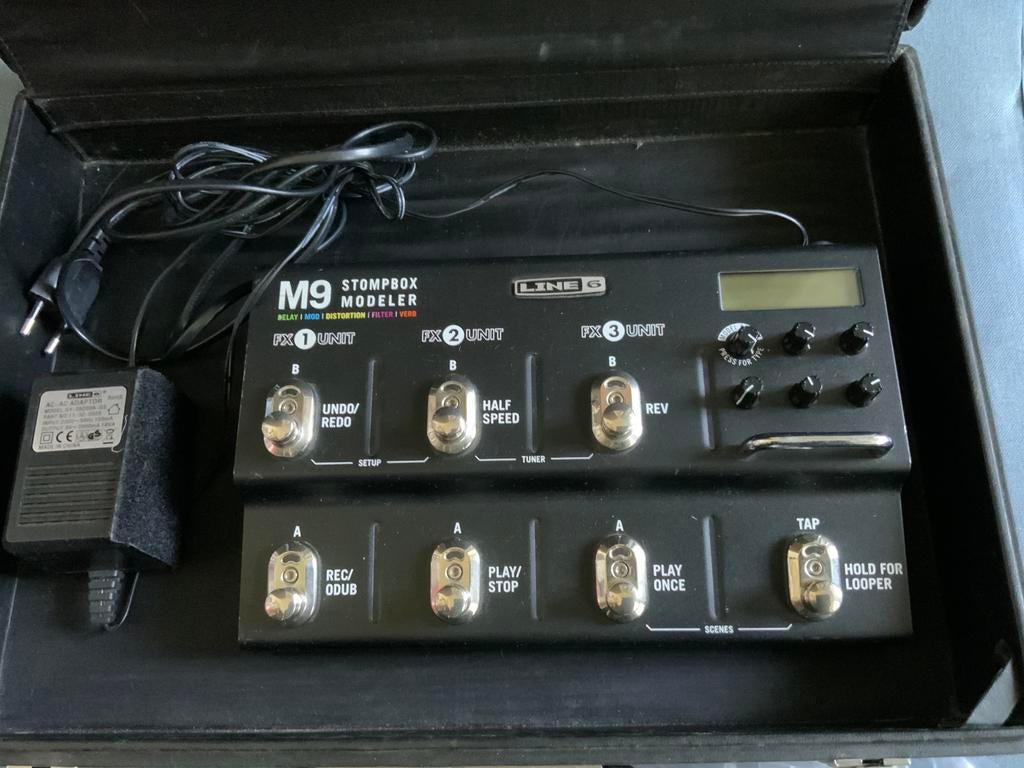 Line 6 M9 multi-effect, Musique & Instruments, Enlèvement ou Envoi, Comme neuf, Multi-effet