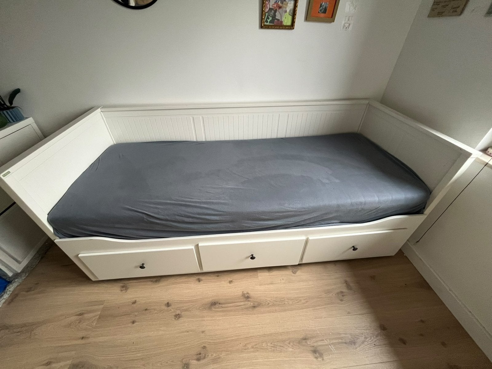 Hemnes bedbank ikea, Huis en Inrichting, Ophalen, Gebruikt, Wit, Tweepersoons