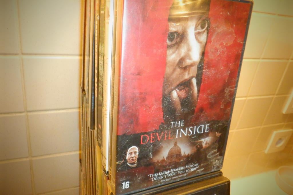 DVD The Devil Inside . SEALED !, Cd's en Dvd's, Dvd's | Horror, Nieuw in verpakking, Gore, Vanaf 16 jaar, Ophalen of Verzenden