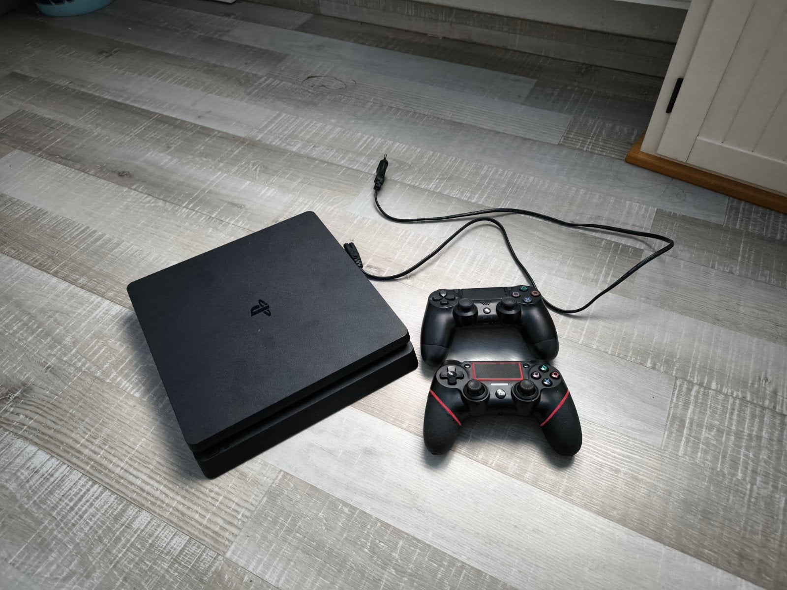Playstation 4 slim, Consoles de jeu & Jeux vidéo, Consoles de jeu | Sony PlayStation 4, 500 GB, Enlèvement ou Envoi, Comme neuf