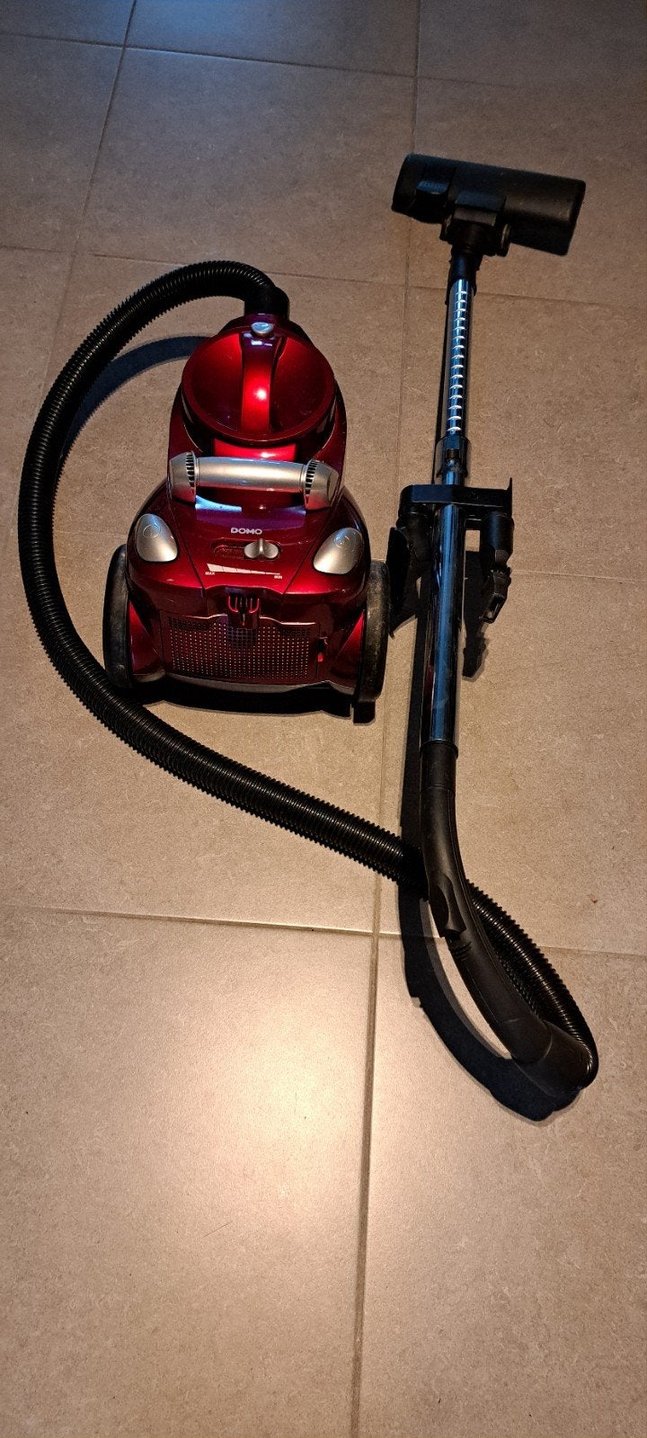 Domo stofzuiger, Ophalen, Zo goed als nieuw, 2000 watt of meer, Sledestofzuiger