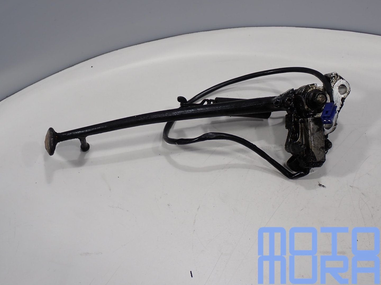 Zijstandaard voor de Yamaha YZF-R1 2002 - 2003 RN09 jiffy st, Enlèvement ou Envoi, Klantenservice@yamaha-motor.nl, Yamaha Motor Europe N.V.